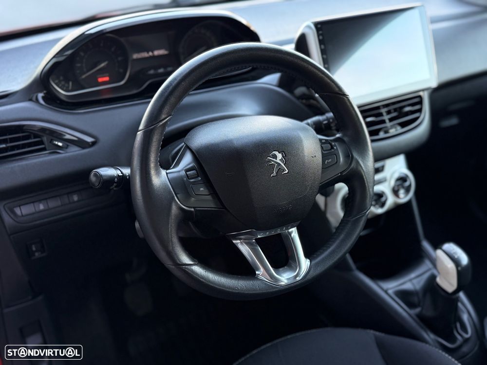 Peugeot 208 PureTech 82 Style - 12