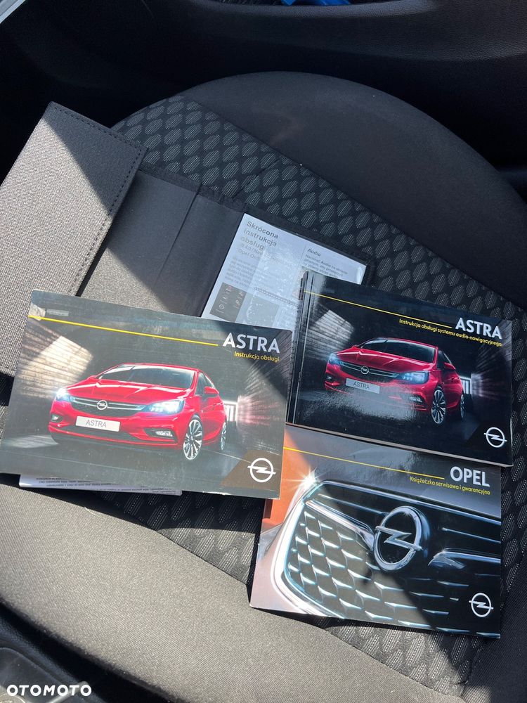 Opel Astra - 16