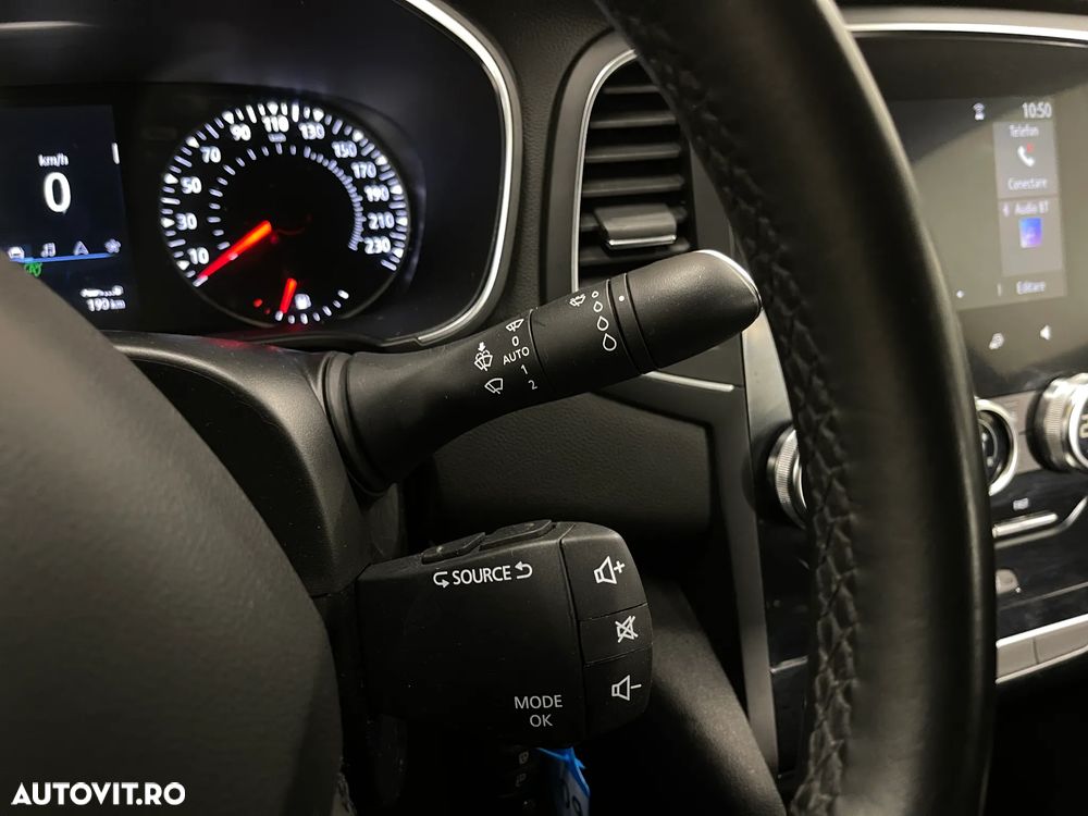 Renault Megane TCe 140 GPF Equilibre - 23