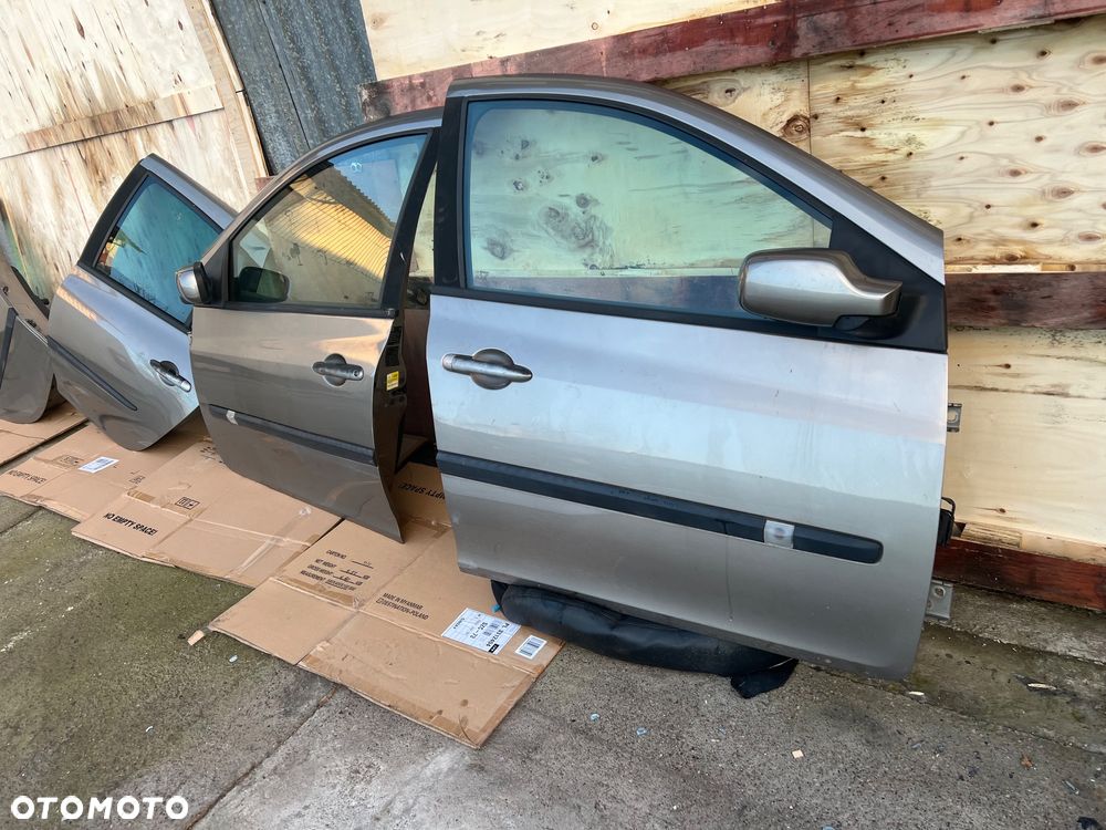 RENAULT CLIO 3 TECHNK ZŁOTY KOLOR  BROZOWY DRZWI PRZEDNIE PRAWE LEWE PRZÓD TYŁ TYLNE PRAWE LEWE BŁOTNIK PRAWY LEWY - 1
