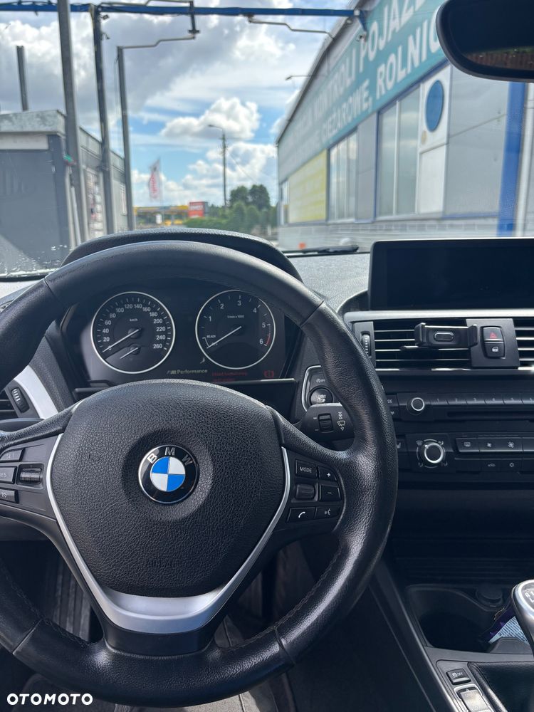 BMW Seria 1 120d Sport Line - 8