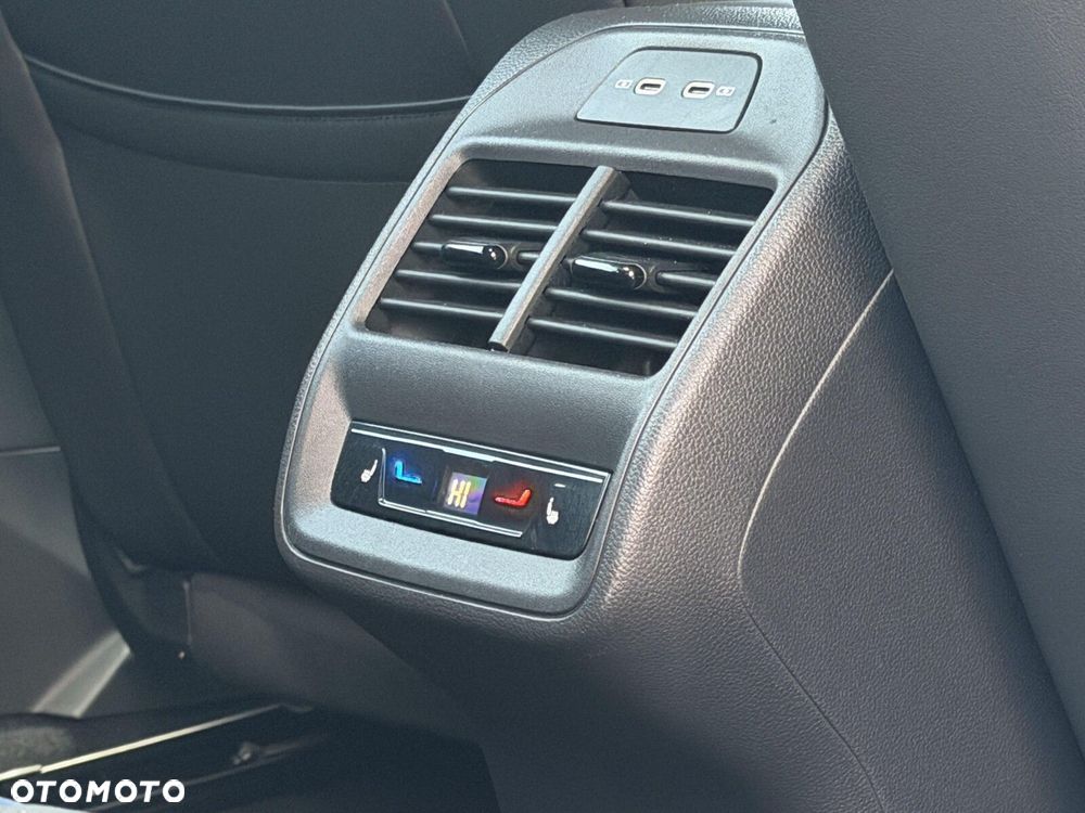 Volkswagen Passat Variant - 16