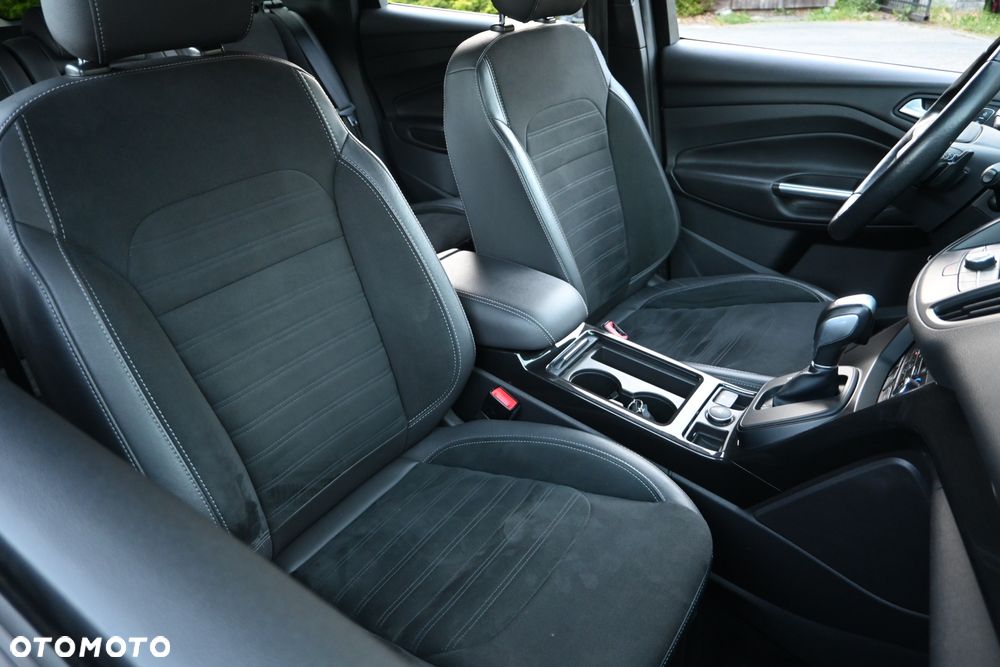 Ford Kuga 2.0 TDCi 4x4 ST-Line - 25