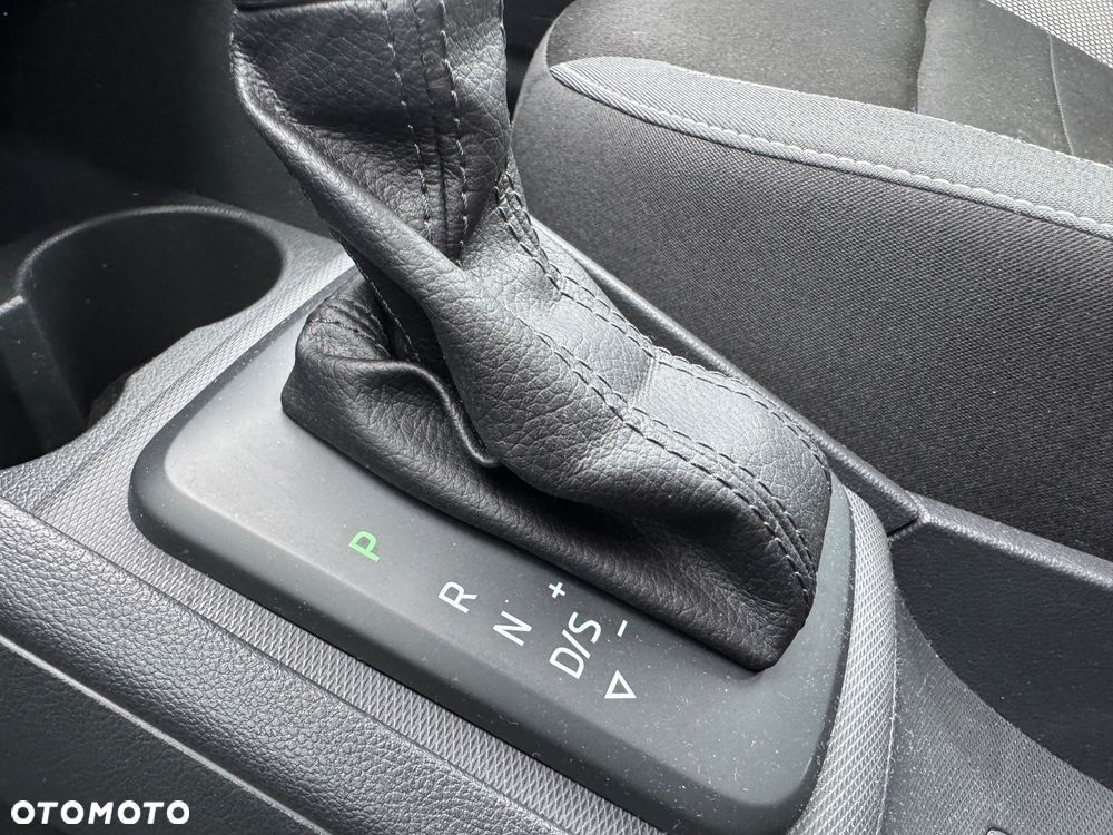 Skoda RAPID 1.0 TSI Ambition DSG - 11