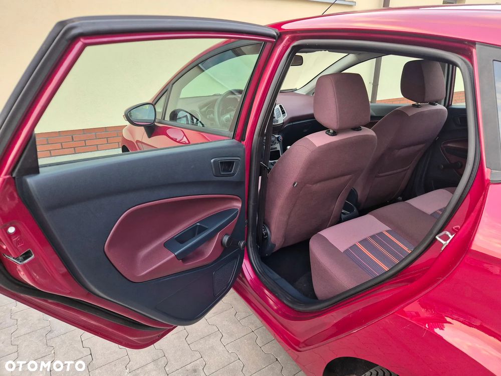 Ford Fiesta 1.25 Celebration - 20
