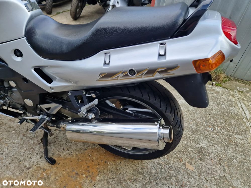 Kawasaki ZZR - 26