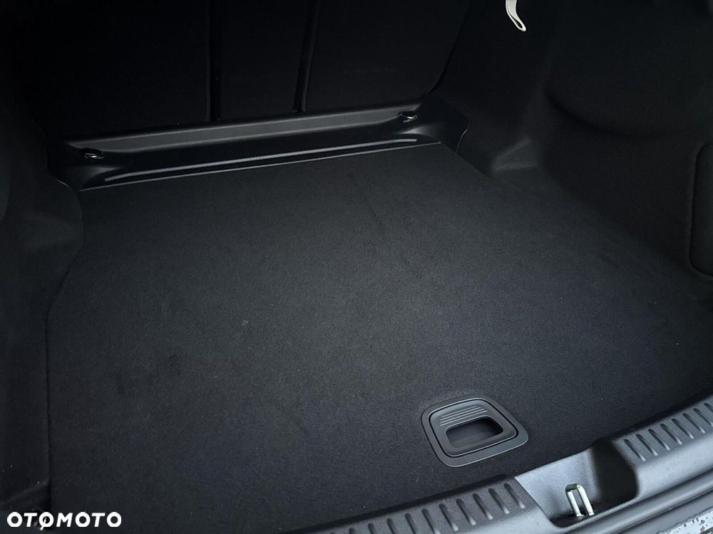 Mercedes-Benz Klasa E - 10