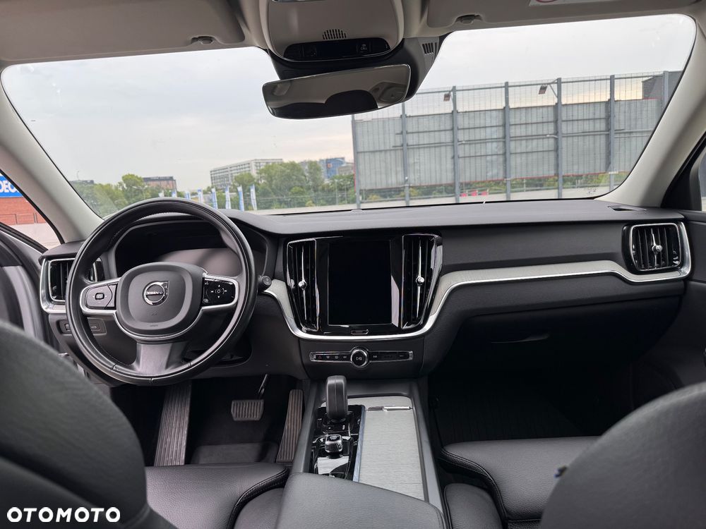 Volvo V60 B4 D Geartronic Momentum - 19