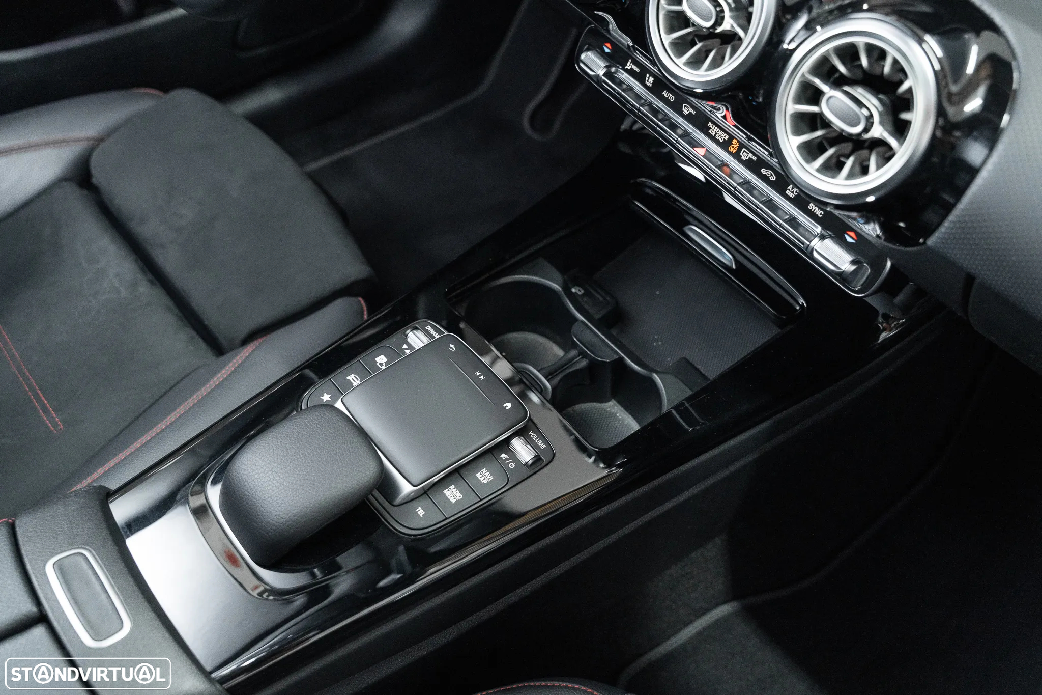 Mercedes-Benz CLA 200 d Shooting Brake AMG Line Aut. - 22