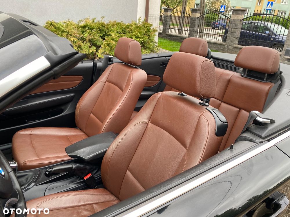 BMW Seria 1 120i - 14