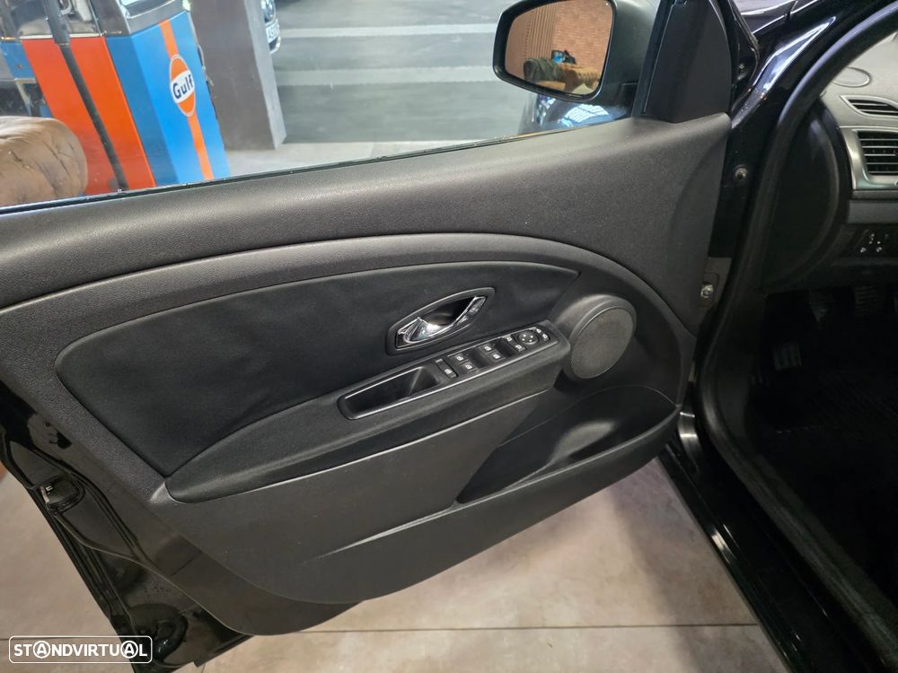 Renault Mégane Sport Tourer ENERGY dCi 110 Start & Stopp LIMITED - 23
