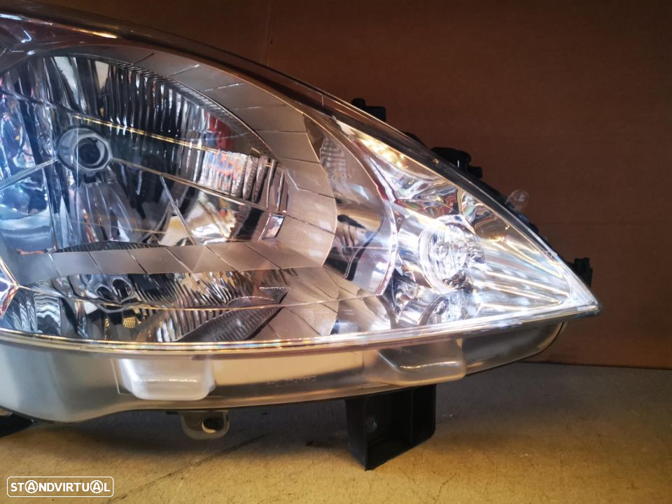 PEUGEOT PARTNER FAROL DIREITO - FF223 - 2