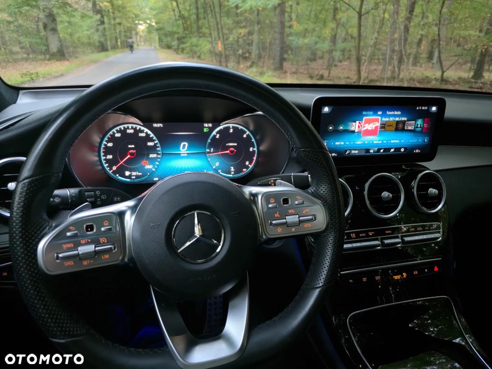 Mercedes-Benz GLC 300 d 4Matic 9G-TRONIC AMG Line - 22