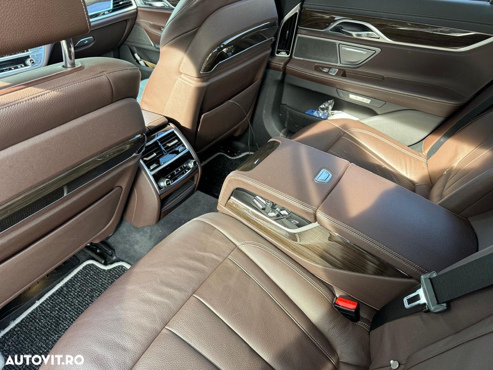 BMW Seria 7 730d xDrive - 9