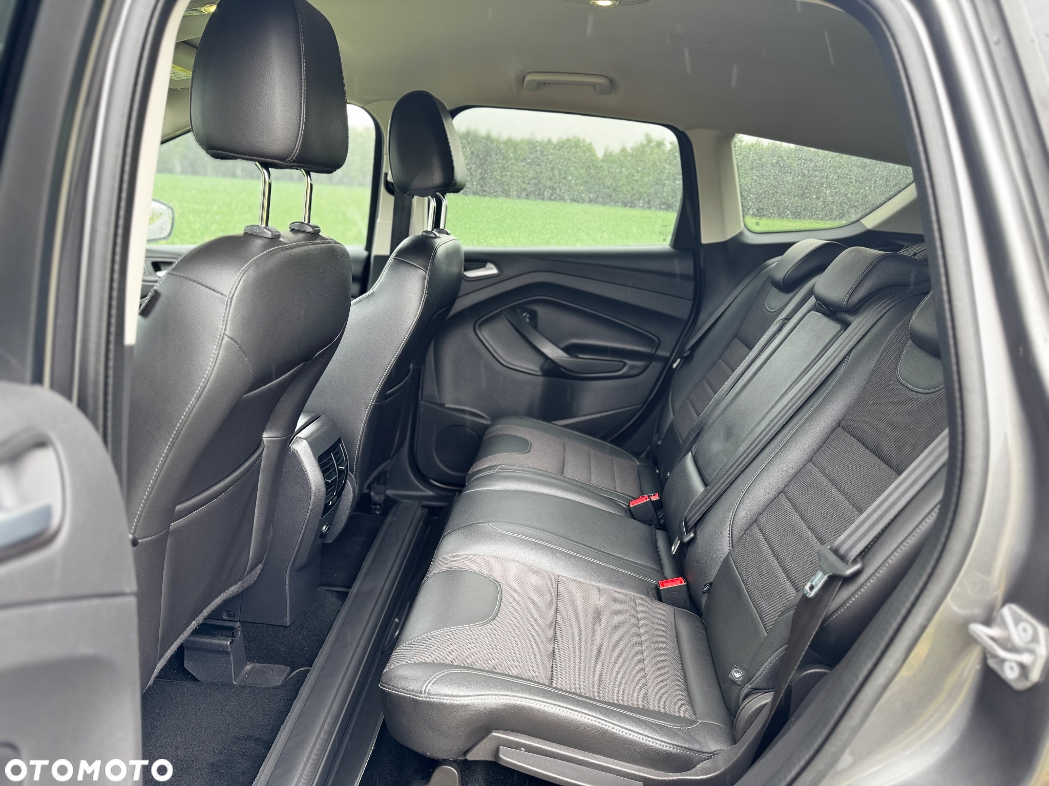 Ford Kuga 2.0 TDCi 4x4 Titanium - 16