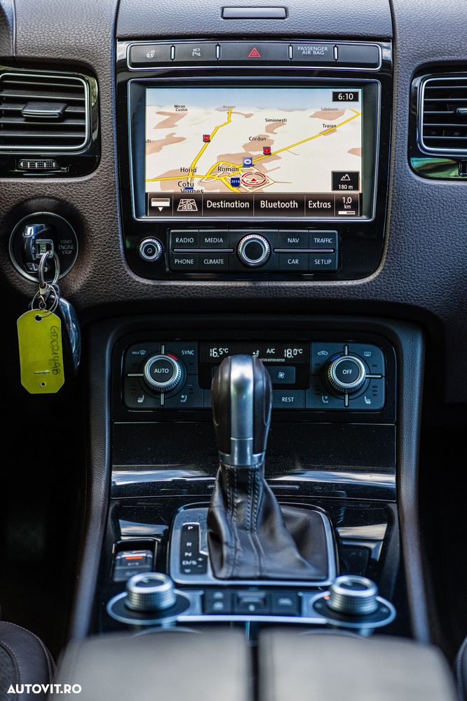 Volkswagen Touareg 3.0 V6 TDI BMT - 23