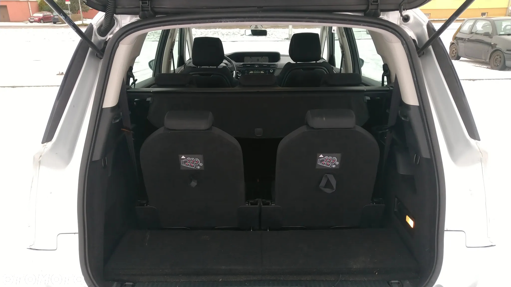 Citroën C4 Grand Picasso e-HDi 115 Intensive - 31