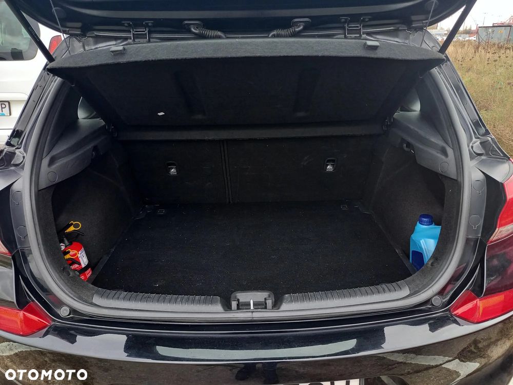 Hyundai i30 1.4 Classic + - 15