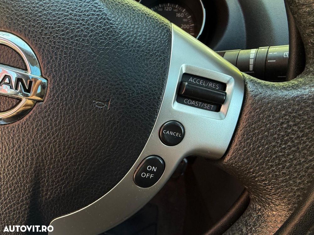 Nissan Qashqai+2 - 21