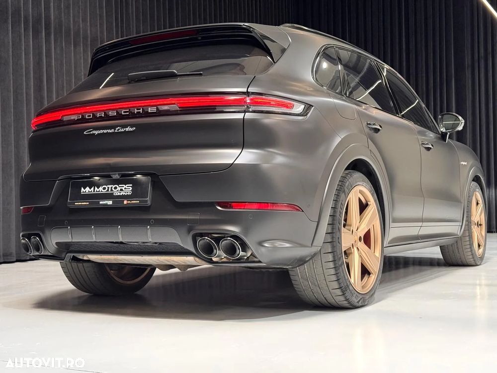 Porsche Cayenne - 8
