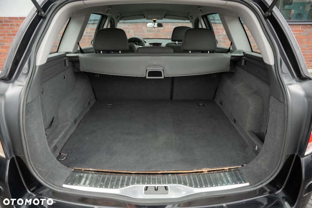 Opel Astra 1.7 CDTI Essentia - 41