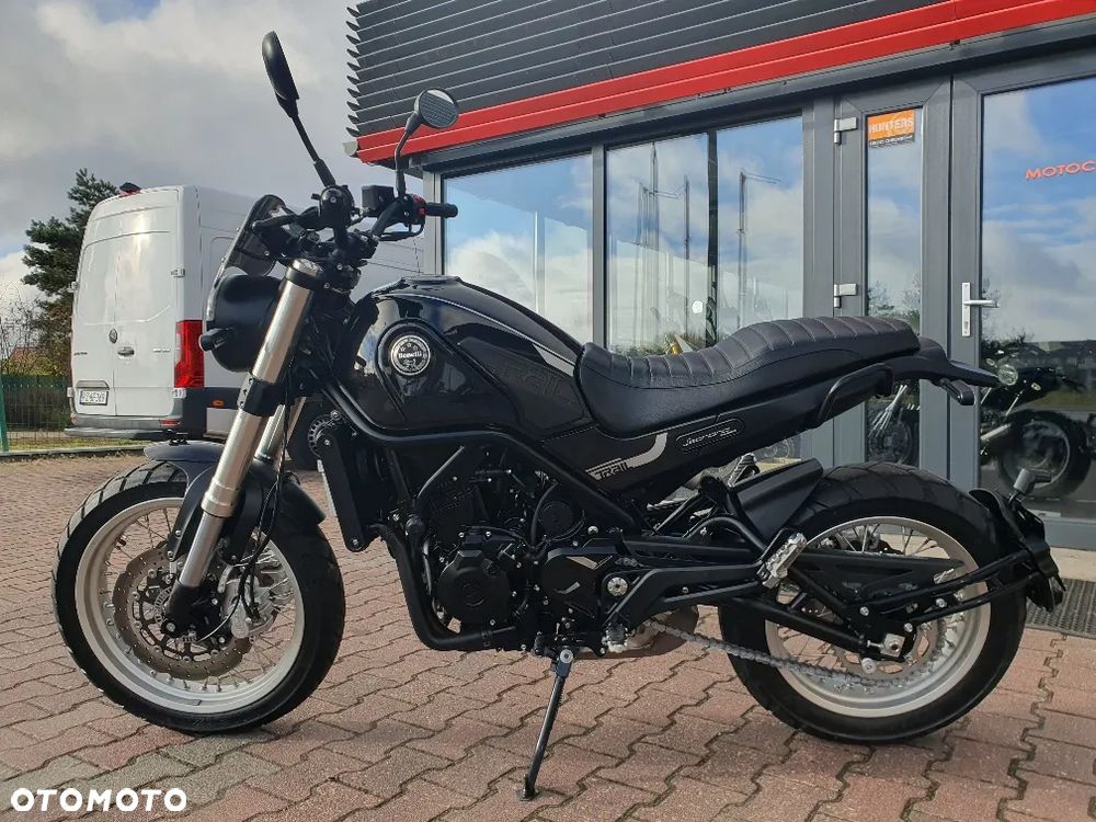 Benelli Leoncino Trail