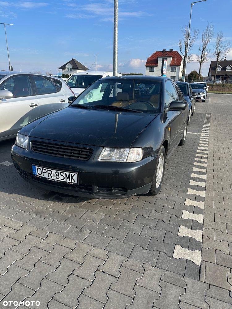 Audi A3 3-drzwiowe 1.9 TDI Attraction - 1