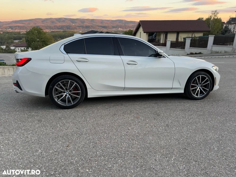 BMW Seria 3 330i xDrive AT - 10
