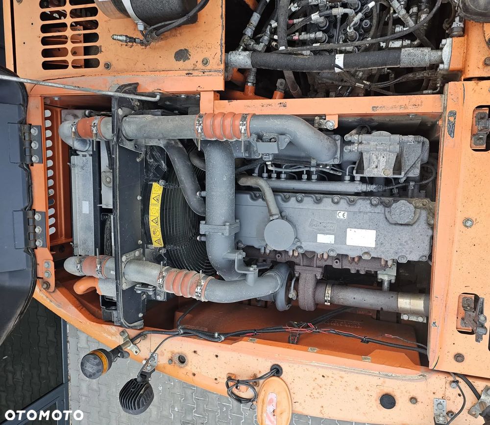 Doosan DX160W - 12