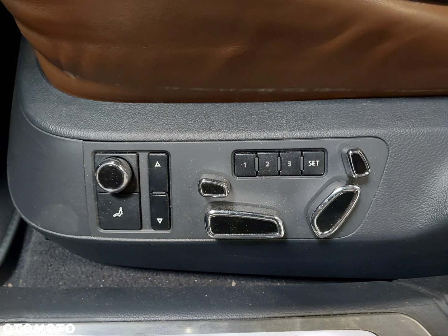 Volkswagen Phaeton - 35