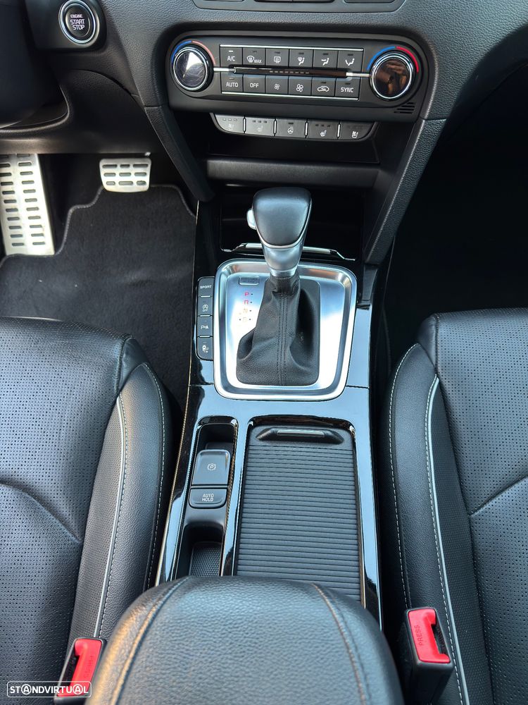 Kia Ceed 1.4 T-GDI TX+SRF 7DCT - 26