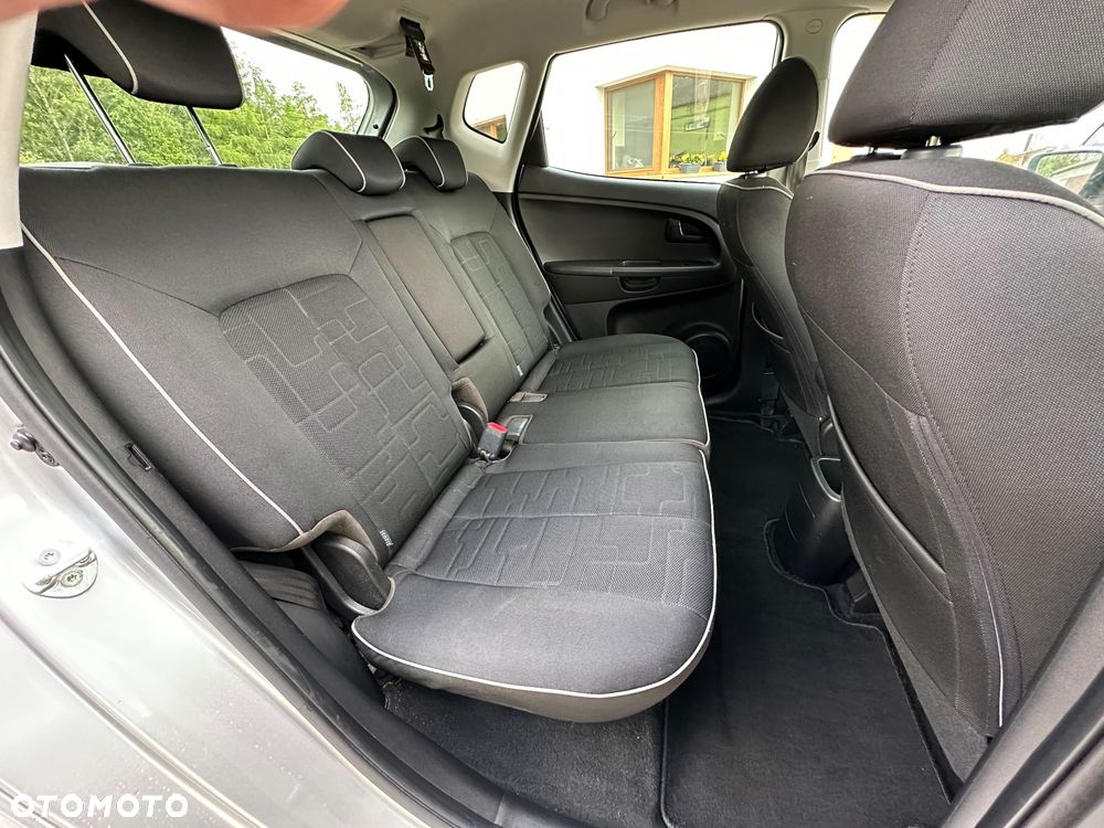 Kia Venga 1.6 CRDi M - 12