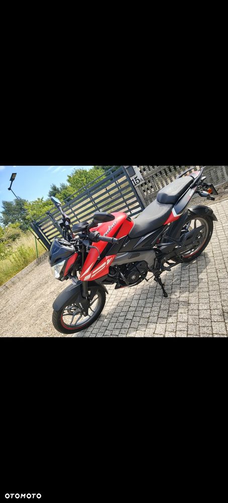 Bajaj Inny - 1