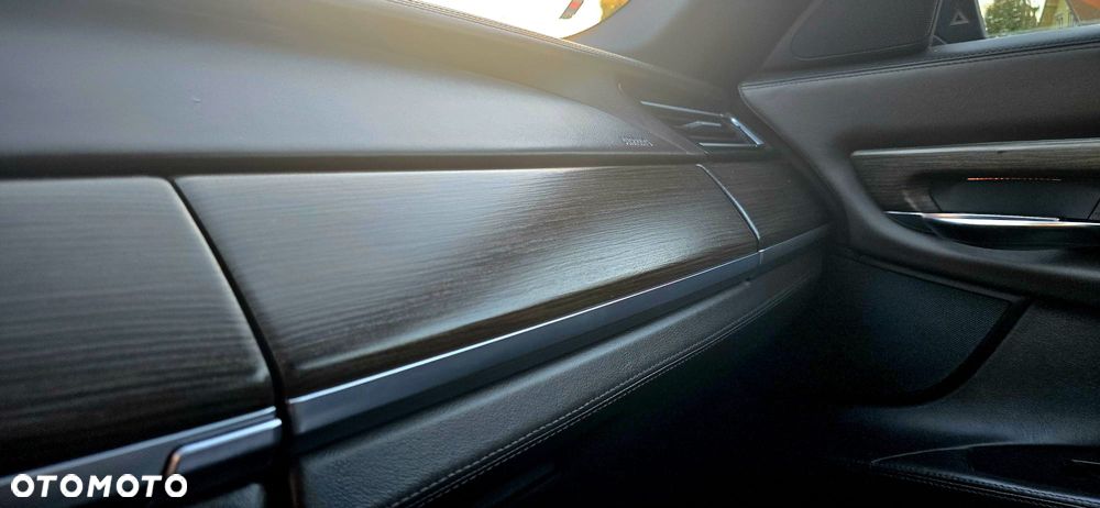 BMW Seria 7 740d xDrive - 15