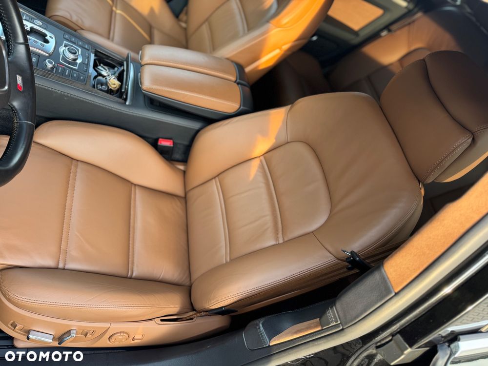 Audi S8 - 15