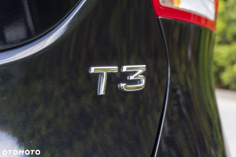 Volvo V40 - 16