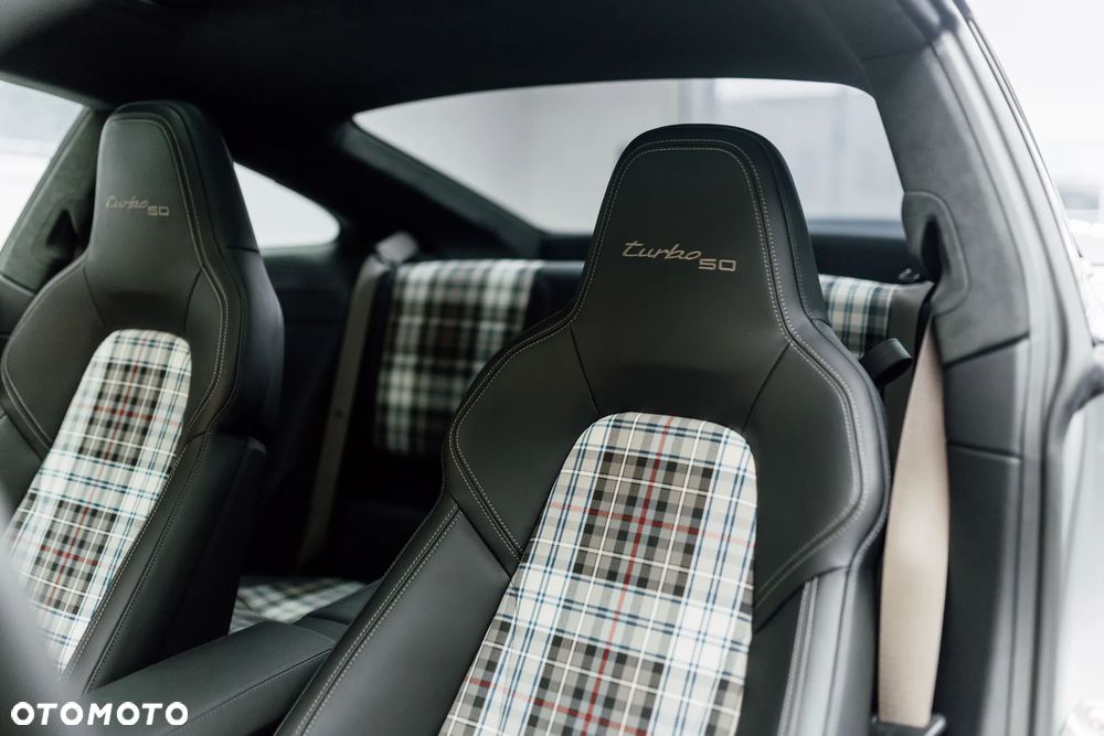 Porsche 911 Turbo 50 Years - 20