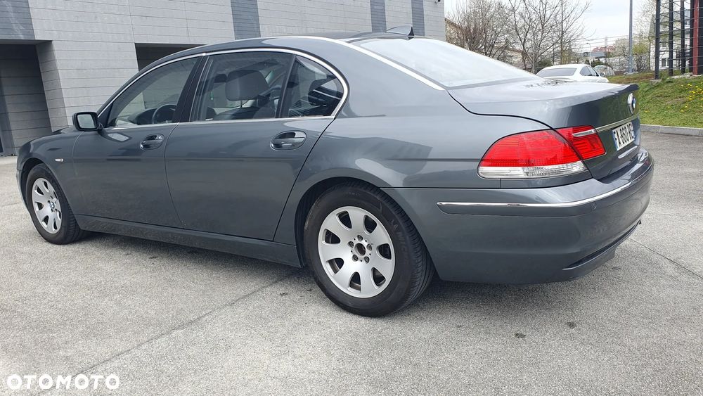 BMW Seria 7 740i - 21