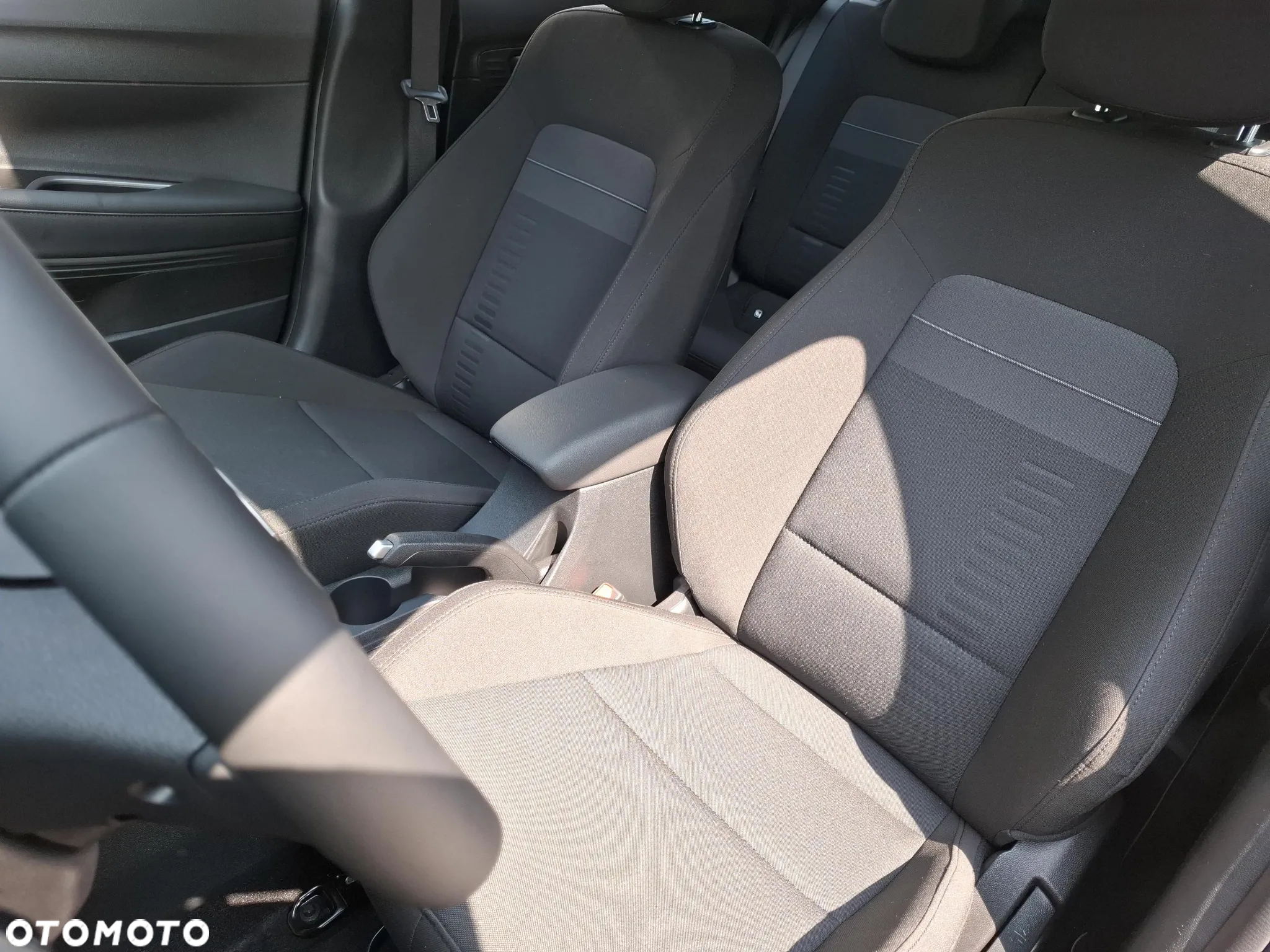 Hyundai i20 - 12