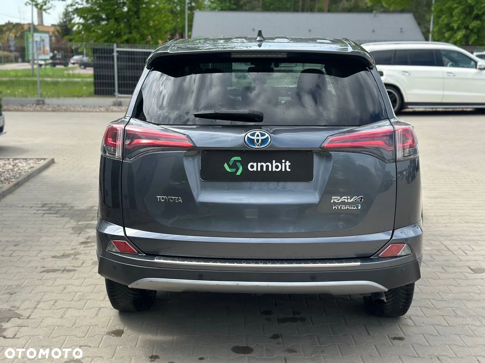 Toyota RAV4 - 6