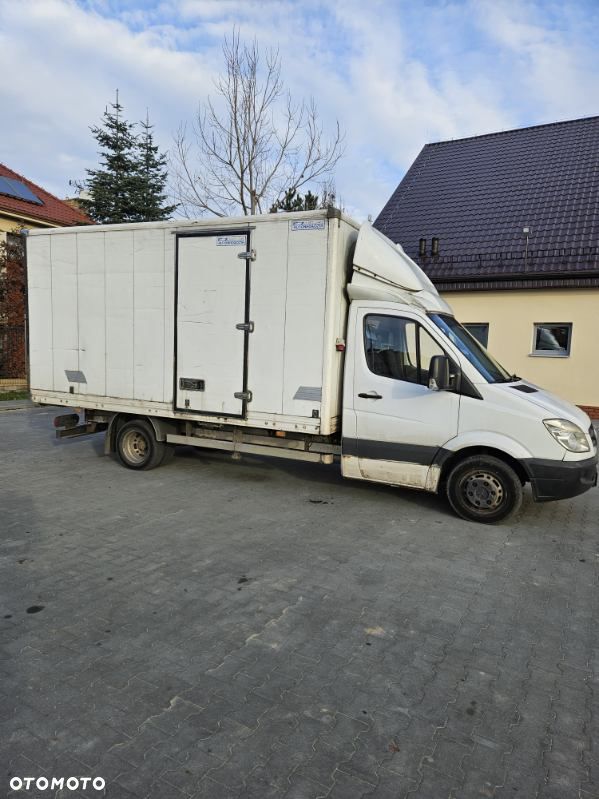 Mercedes-Benz Sprinter - 1