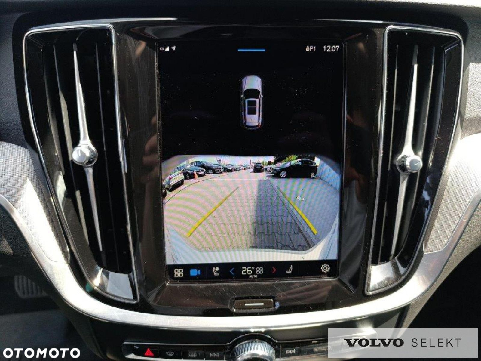 Volvo V60 Cross Country - 26
