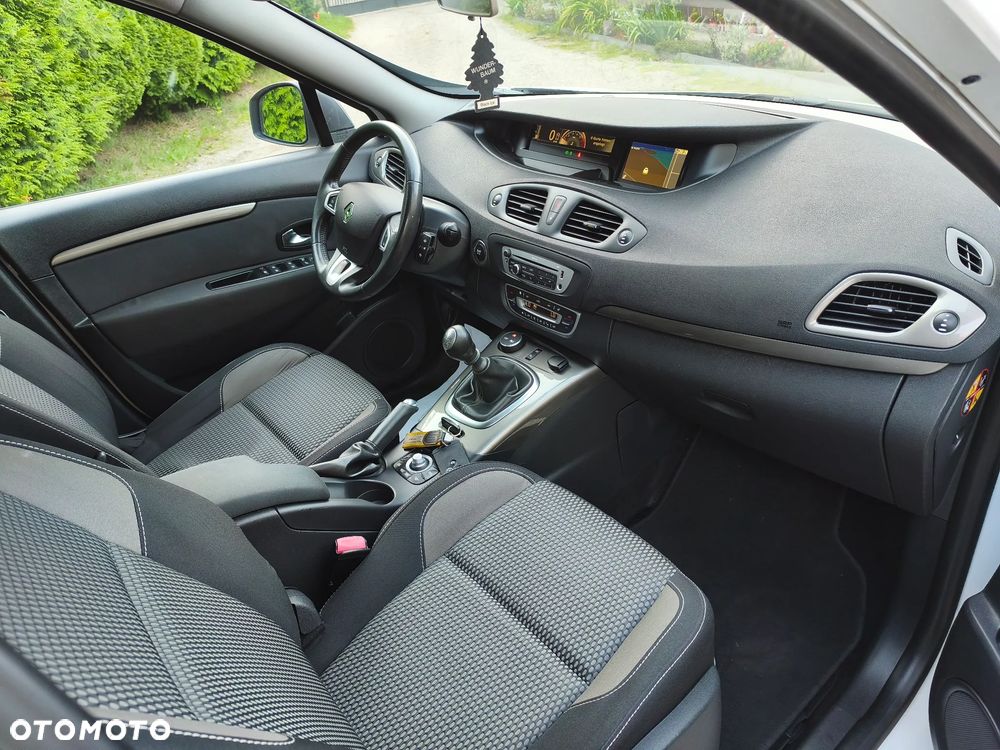 Renault Scenic - 17