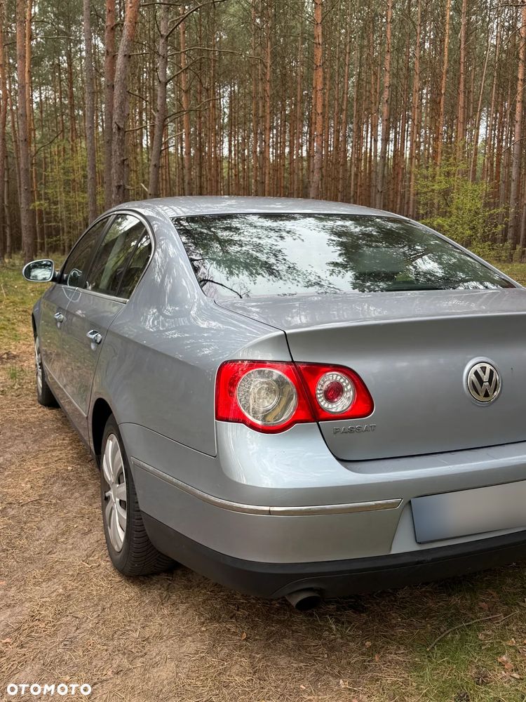Volkswagen Passat 1.6 FSI Automatik Comfortline - 5
