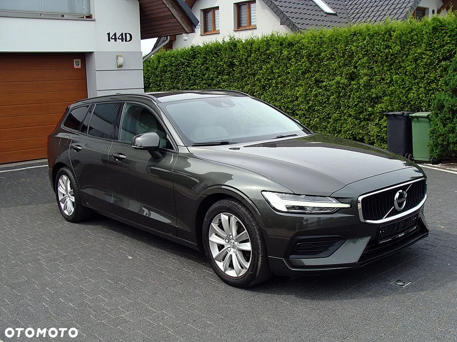 Volvo V60 D3 Momentum Pro - 2