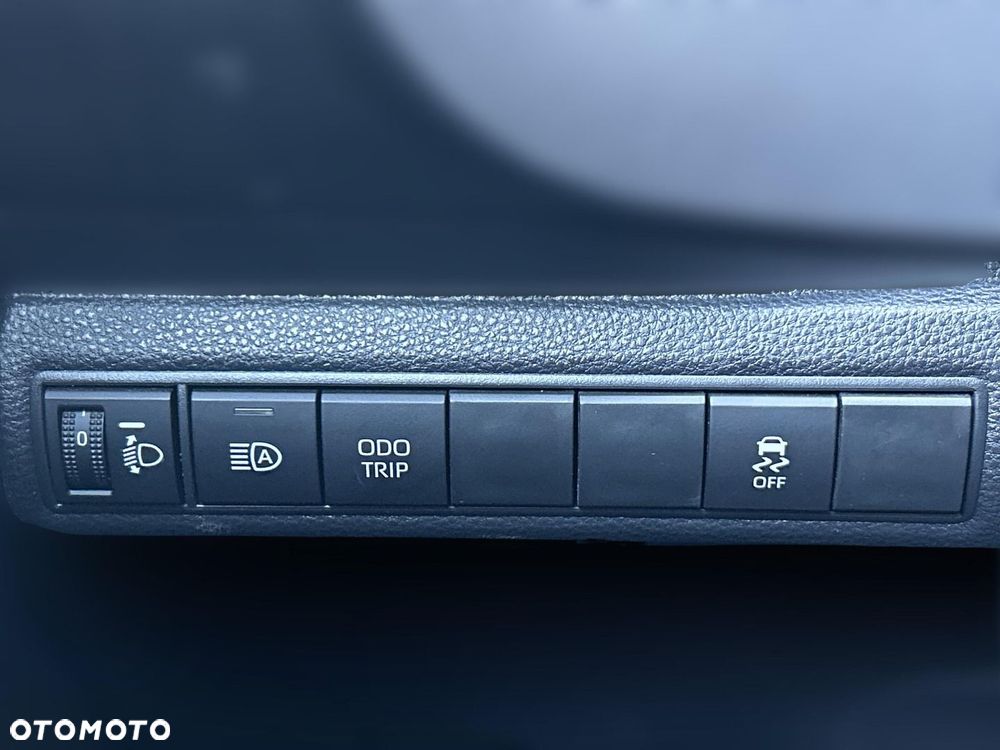 Toyota Corolla 1.8 Hybrid Comfort - 21