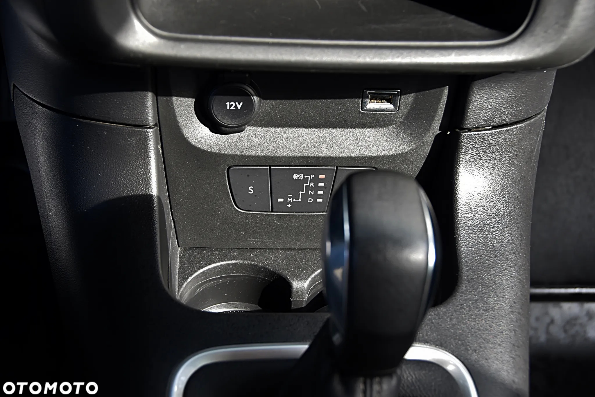 Citroën C3 1.2 PureTech Shine S&S EAT6 - 31