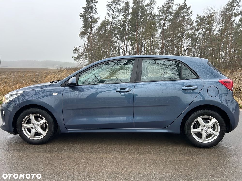 Kia Rio 1.2 L - 2