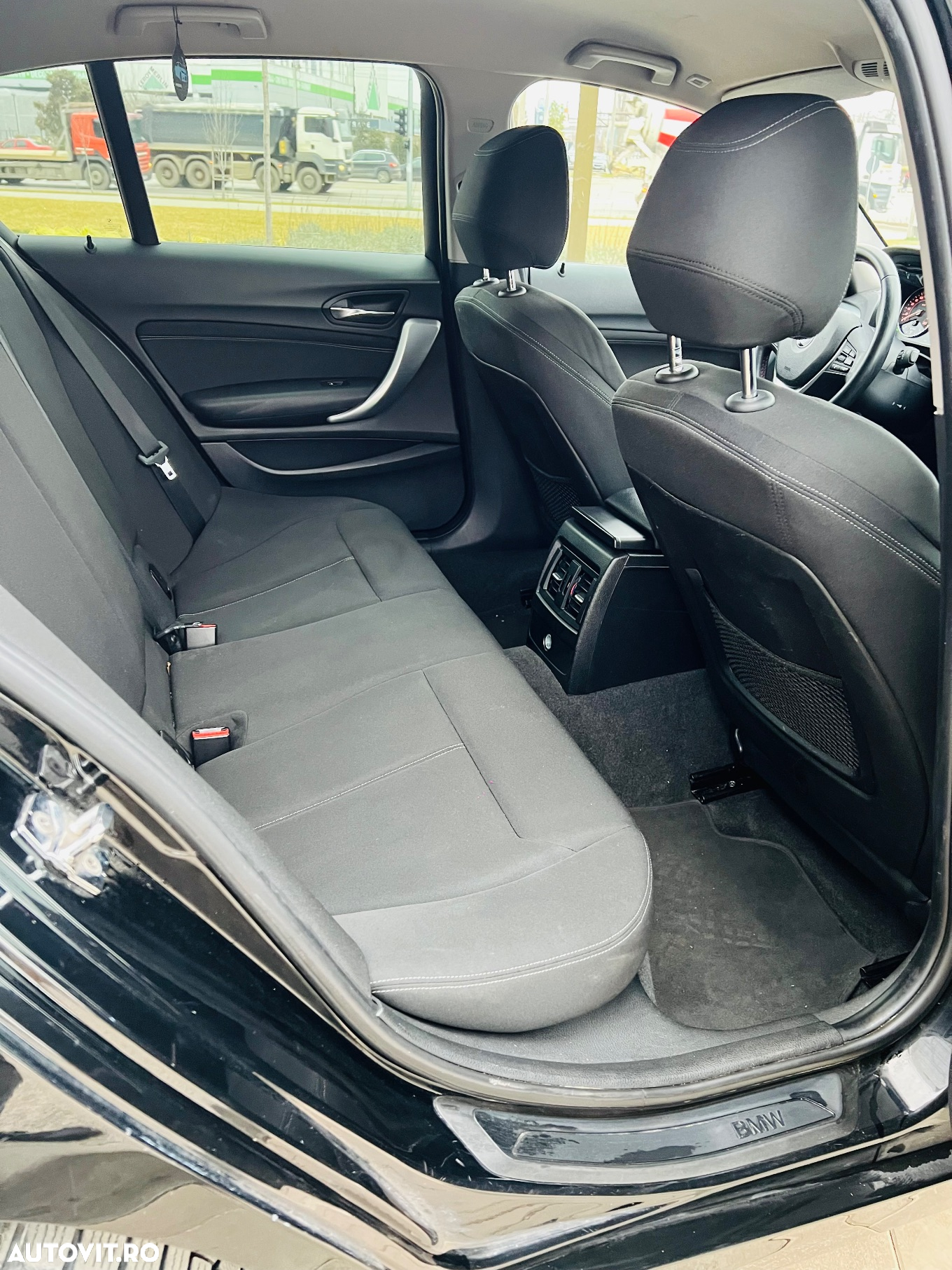 BMW Seria 1 118d Sport Line - 6