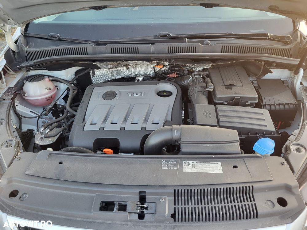 SEAT Alhambra 2011 — imagine 12